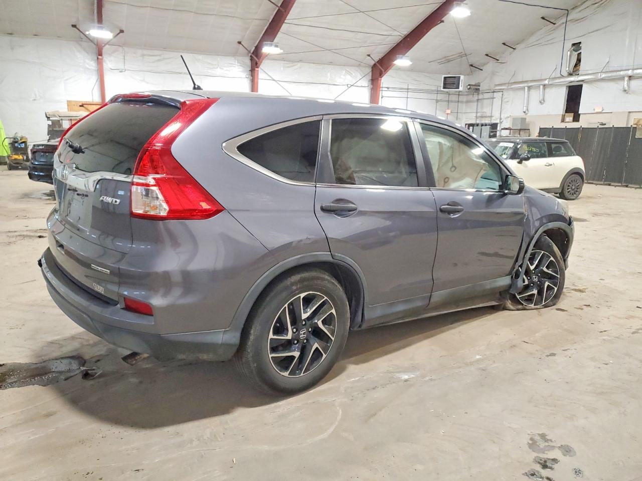 2016 HONDA CR-V SE photo 3