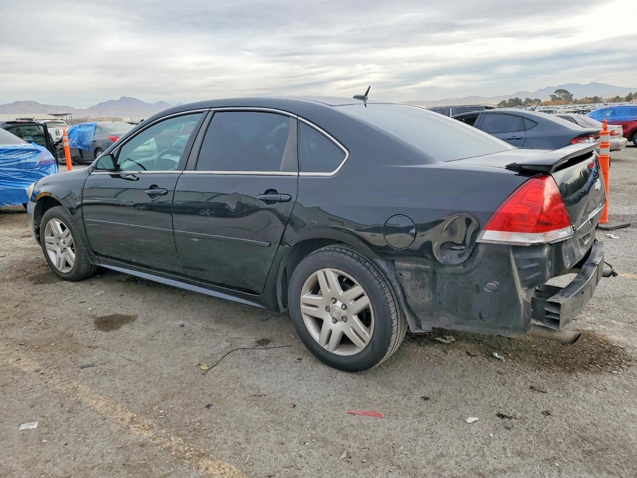 2013 CHEVROLET IMPALA LT photo 3