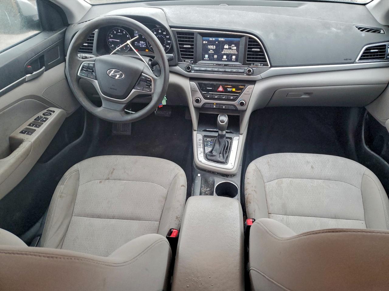 2017 HYUNDAI ELANTRA SE photo 8