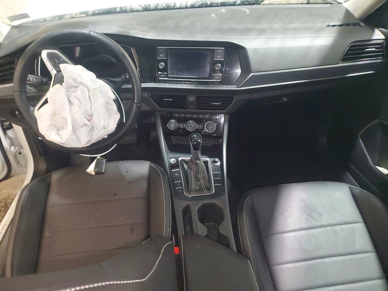 2023 VOLKSWAGEN JETTA SE photo 15