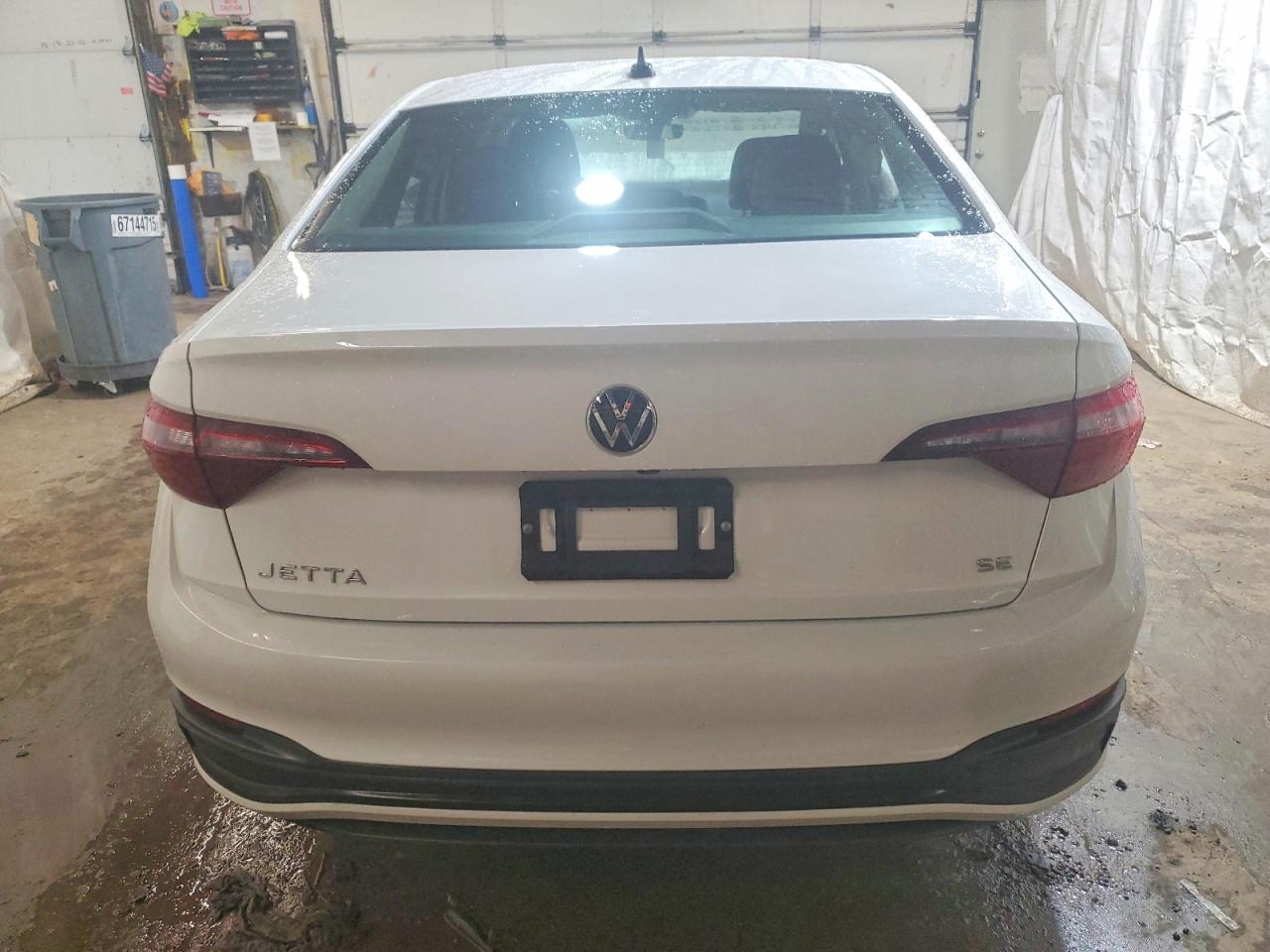 2023 VOLKSWAGEN JETTA SE photo 11