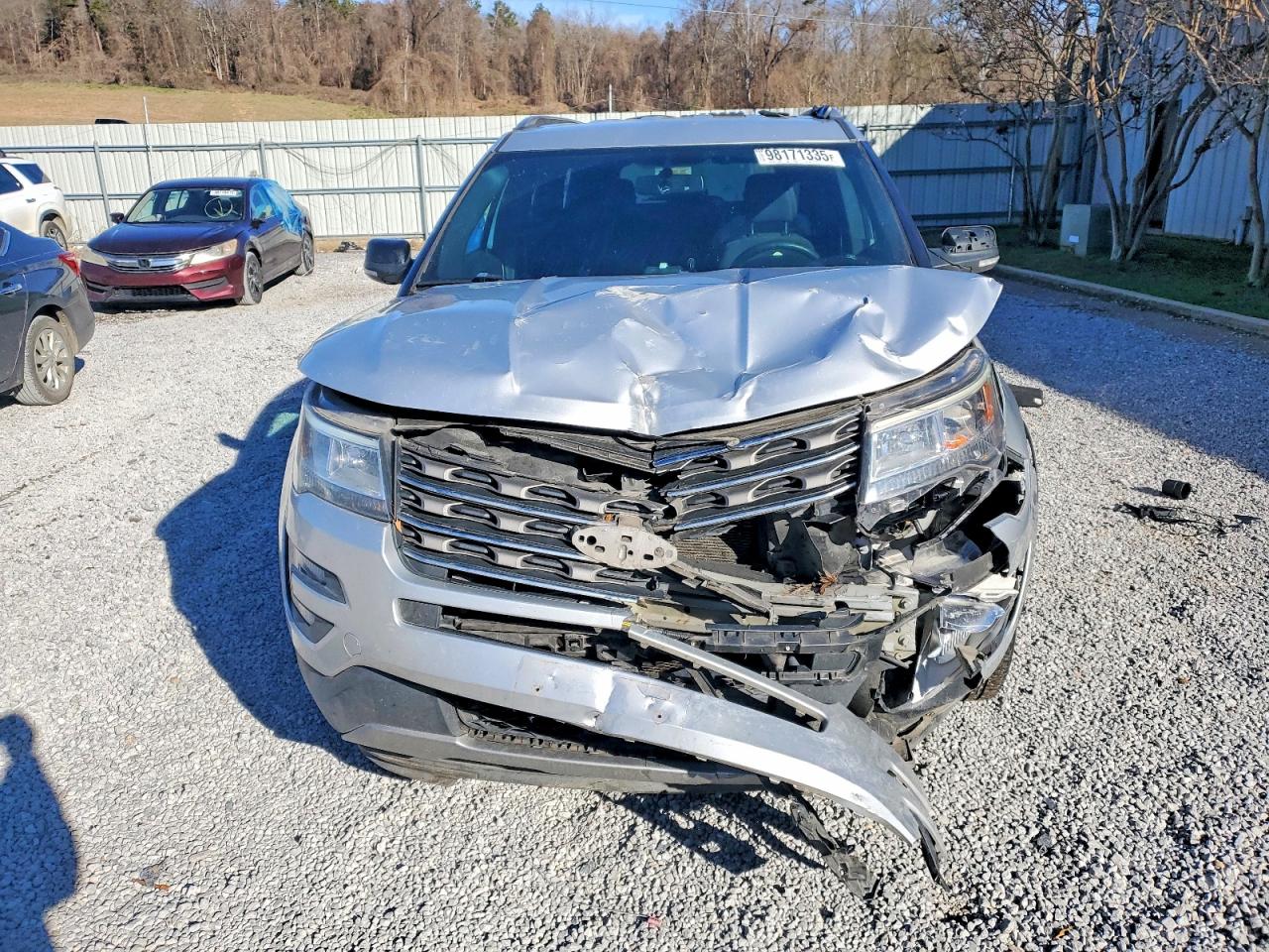 2017 FORD EXPLORER XLT photo 5