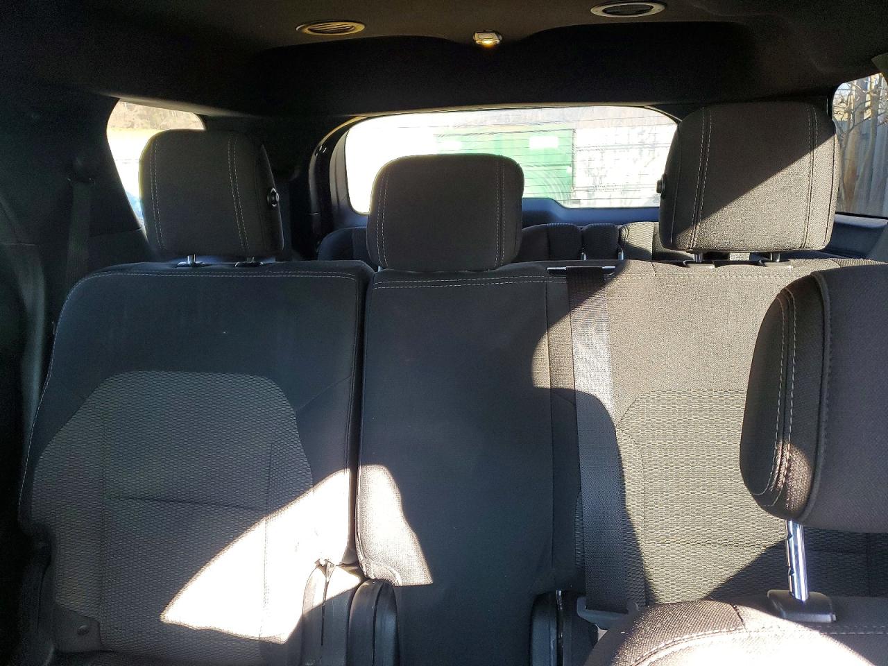2017 FORD EXPLORER XLT photo 10