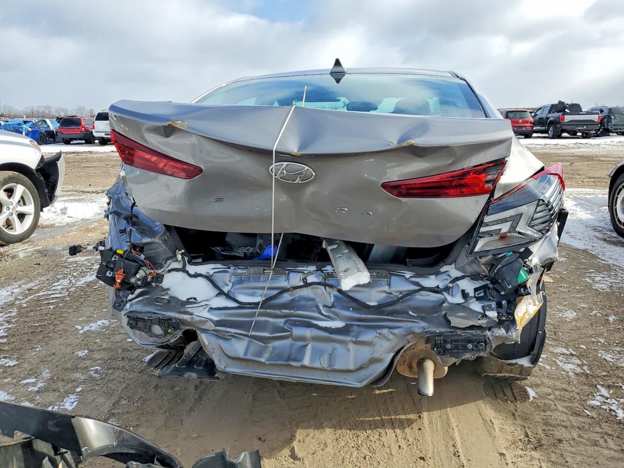 2020 HYUNDAI ELANTRA SEL photo 6