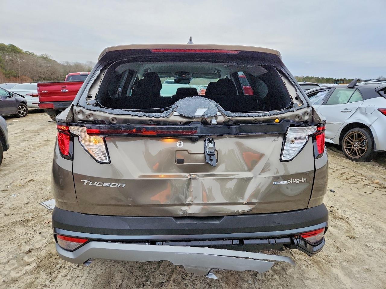 2025 HYUNDAI TUCSON SEL photo 6