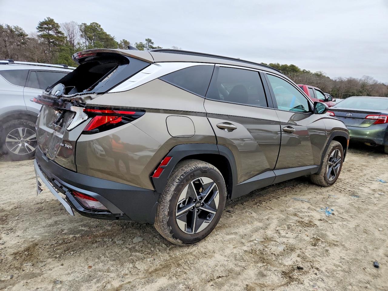 2025 HYUNDAI TUCSON SEL photo 3