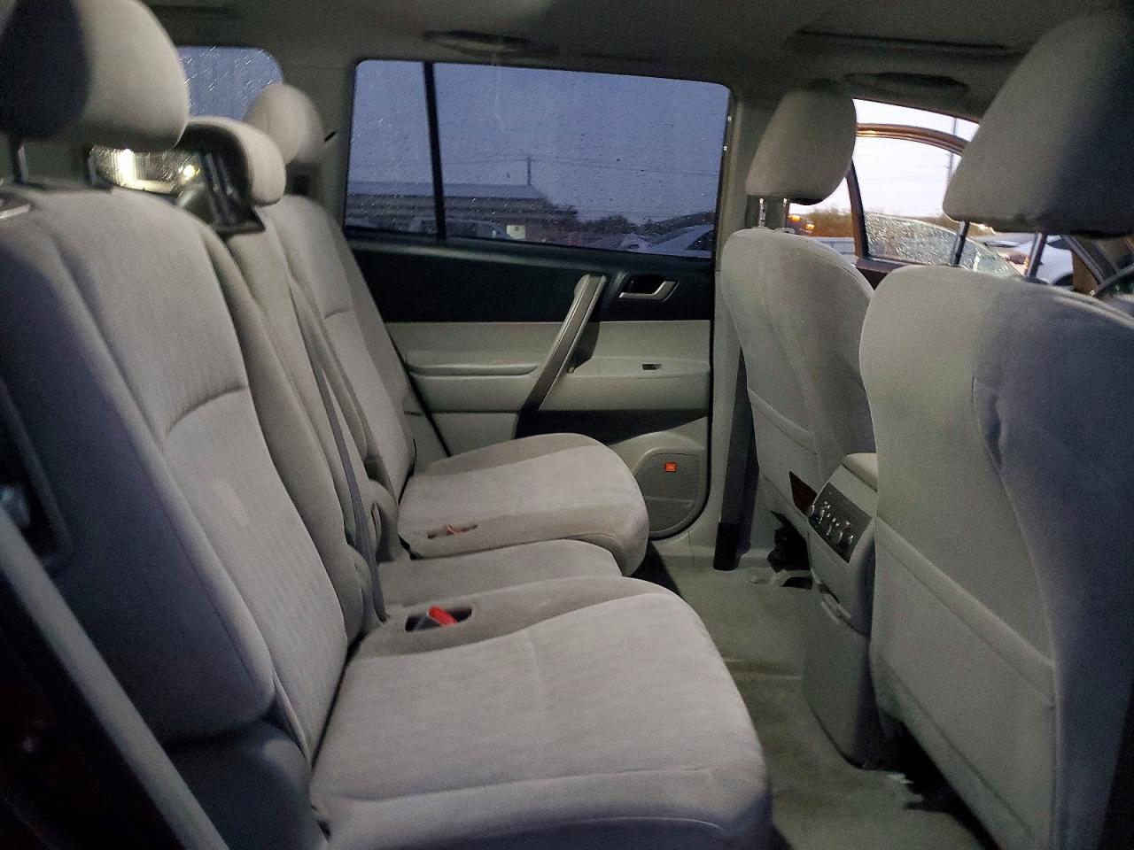 2008 TOYOTA HIGHLANDER SPORT photo 11
