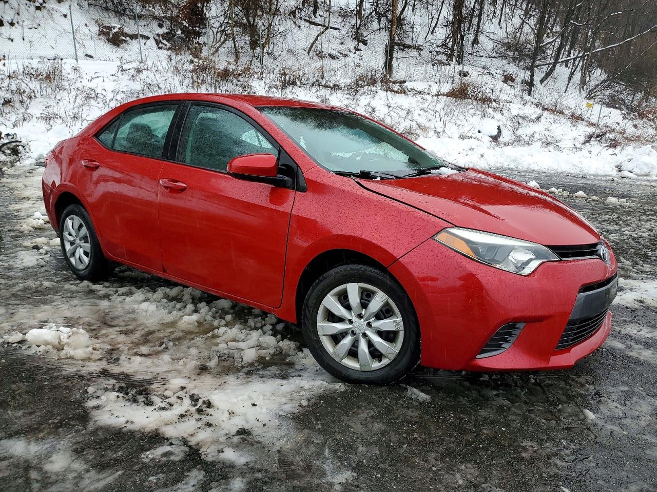 2015 TOYOTA COROLLA L photo 4