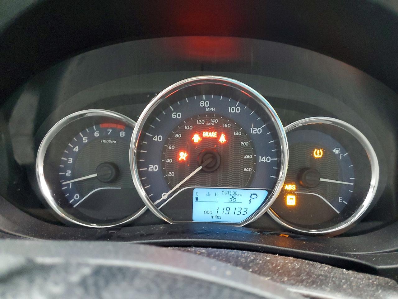 2015 TOYOTA COROLLA L photo 9
