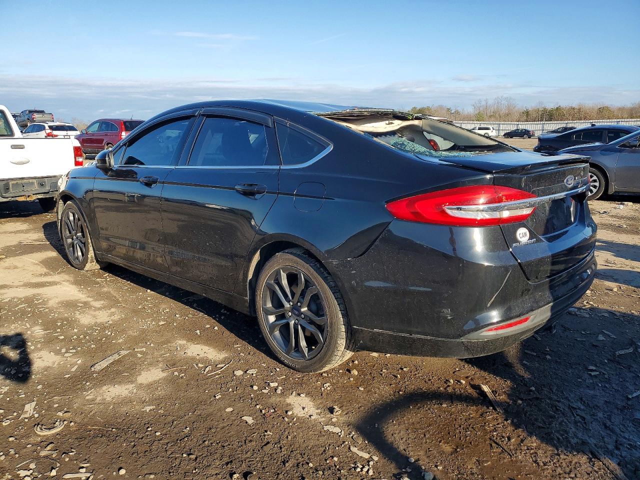 2018 FORD FUSION SE photo 2