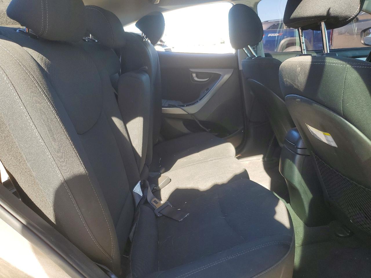 2015 HYUNDAI ELANTRA SE photo 10
