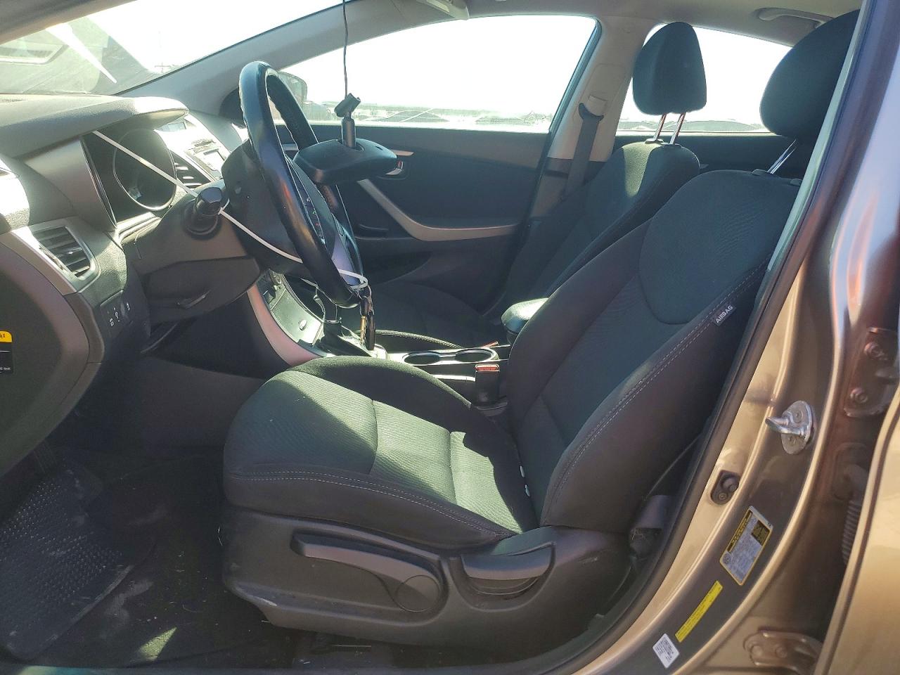 2015 HYUNDAI ELANTRA SE photo 7