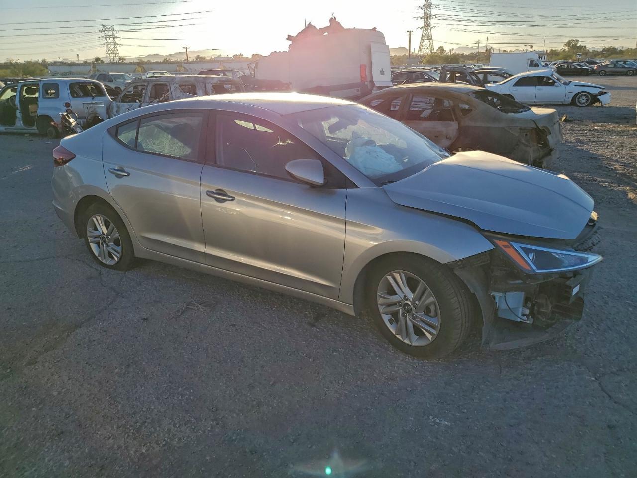 2020 HYUNDAI ELANTRA SEL photo 4
