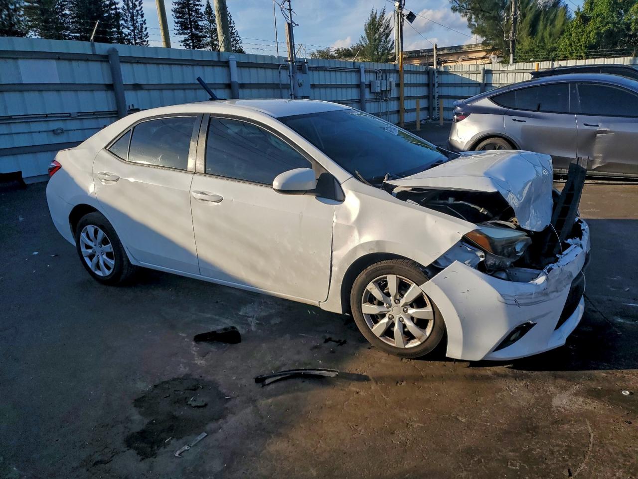 2014 TOYOTA COROLLA L photo 10