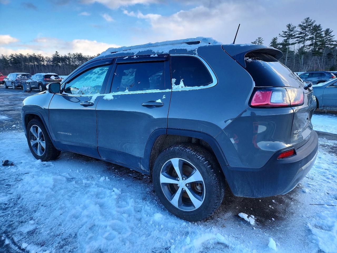 2019 JEEP CHEROKEE LIMITED photo 2