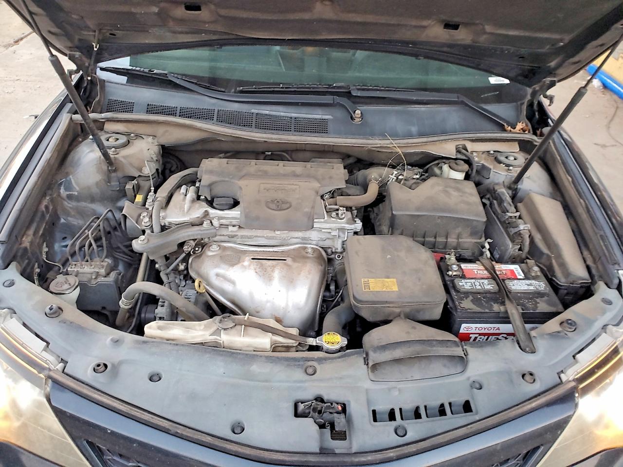 2012 TOYOTA CAMRY BASE photo 11