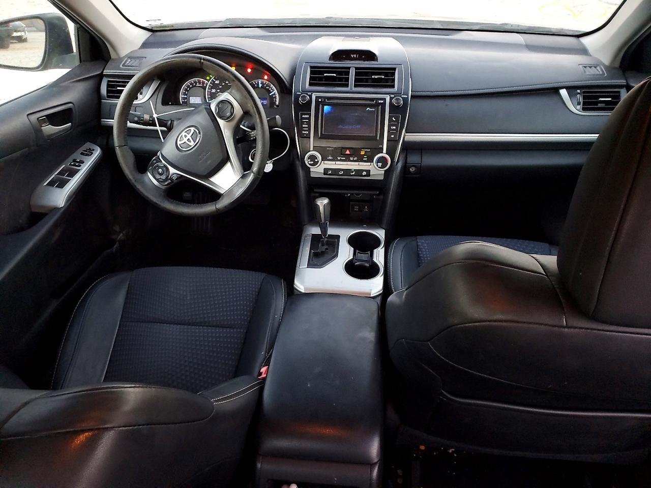 2012 TOYOTA CAMRY BASE photo 8