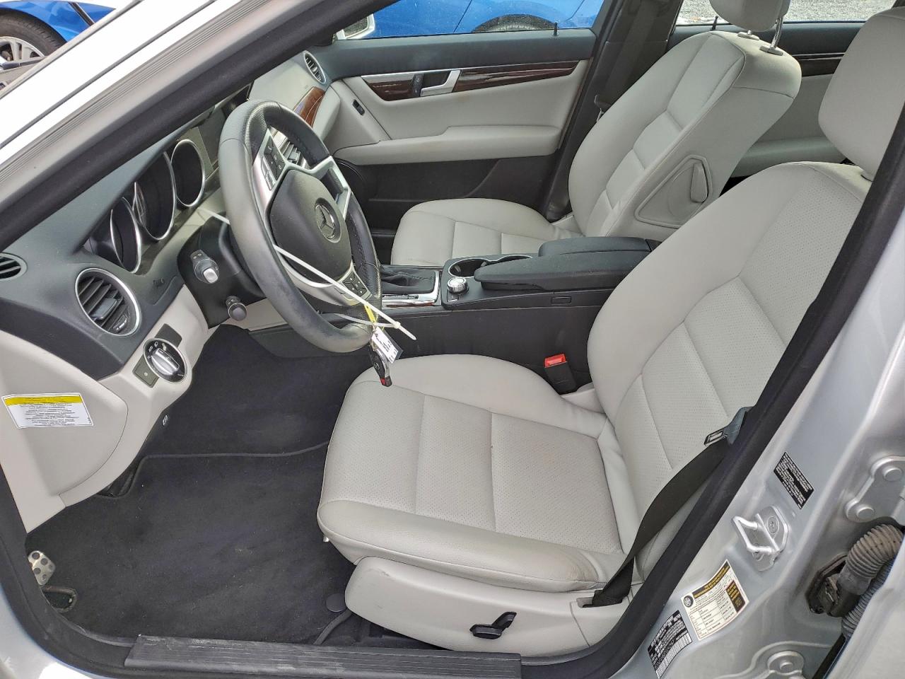 2013 MERCEDES-BENZ C 250 photo 7