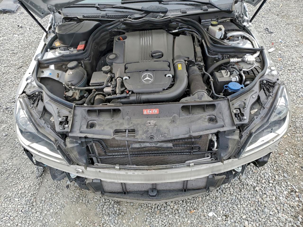 2013 MERCEDES-BENZ C 250 photo 11