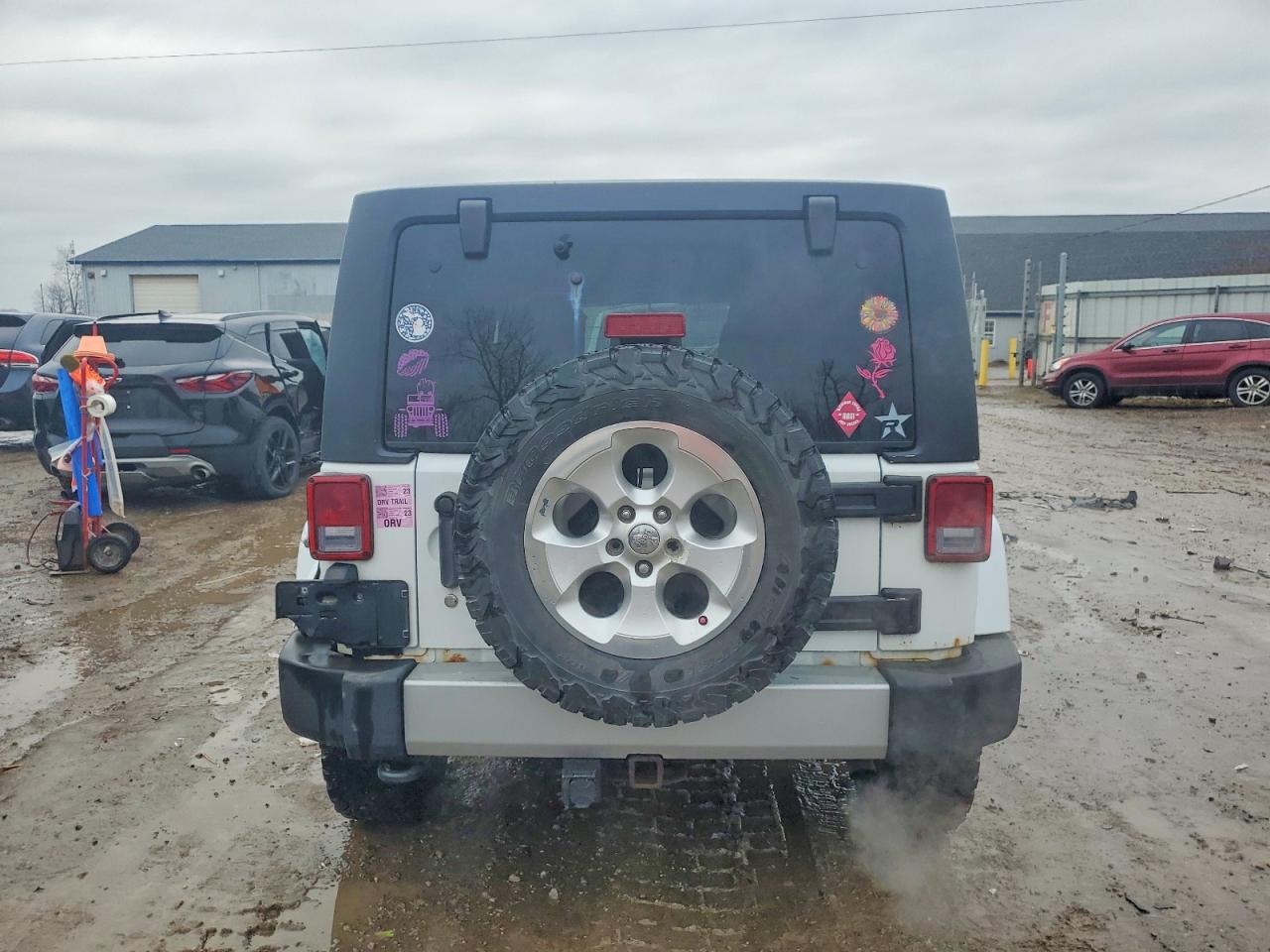2013 JEEP WRANGLER UNLIMITED SAHARA photo 6