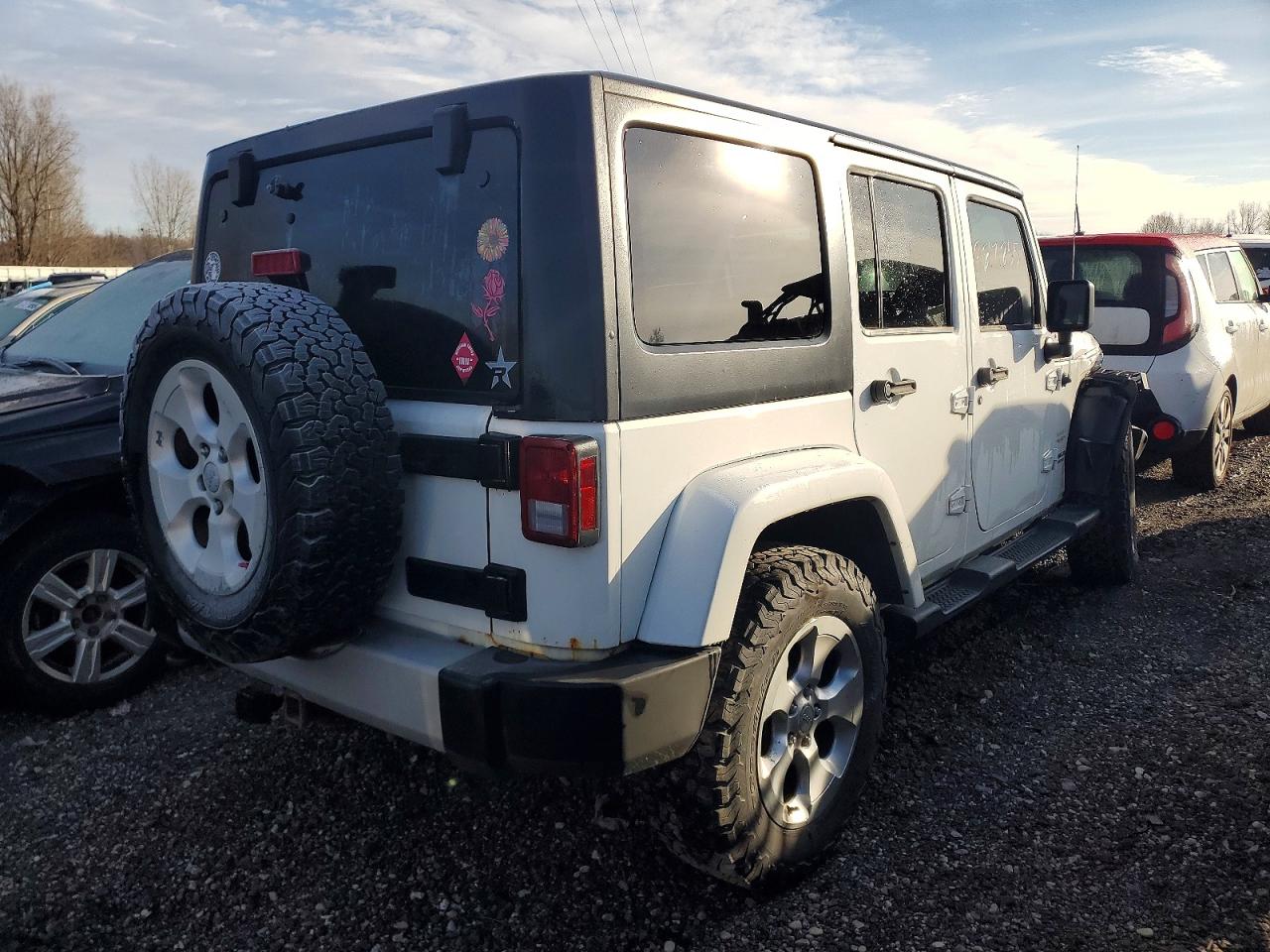 2013 JEEP WRANGLER UNLIMITED SAHARA photo 3