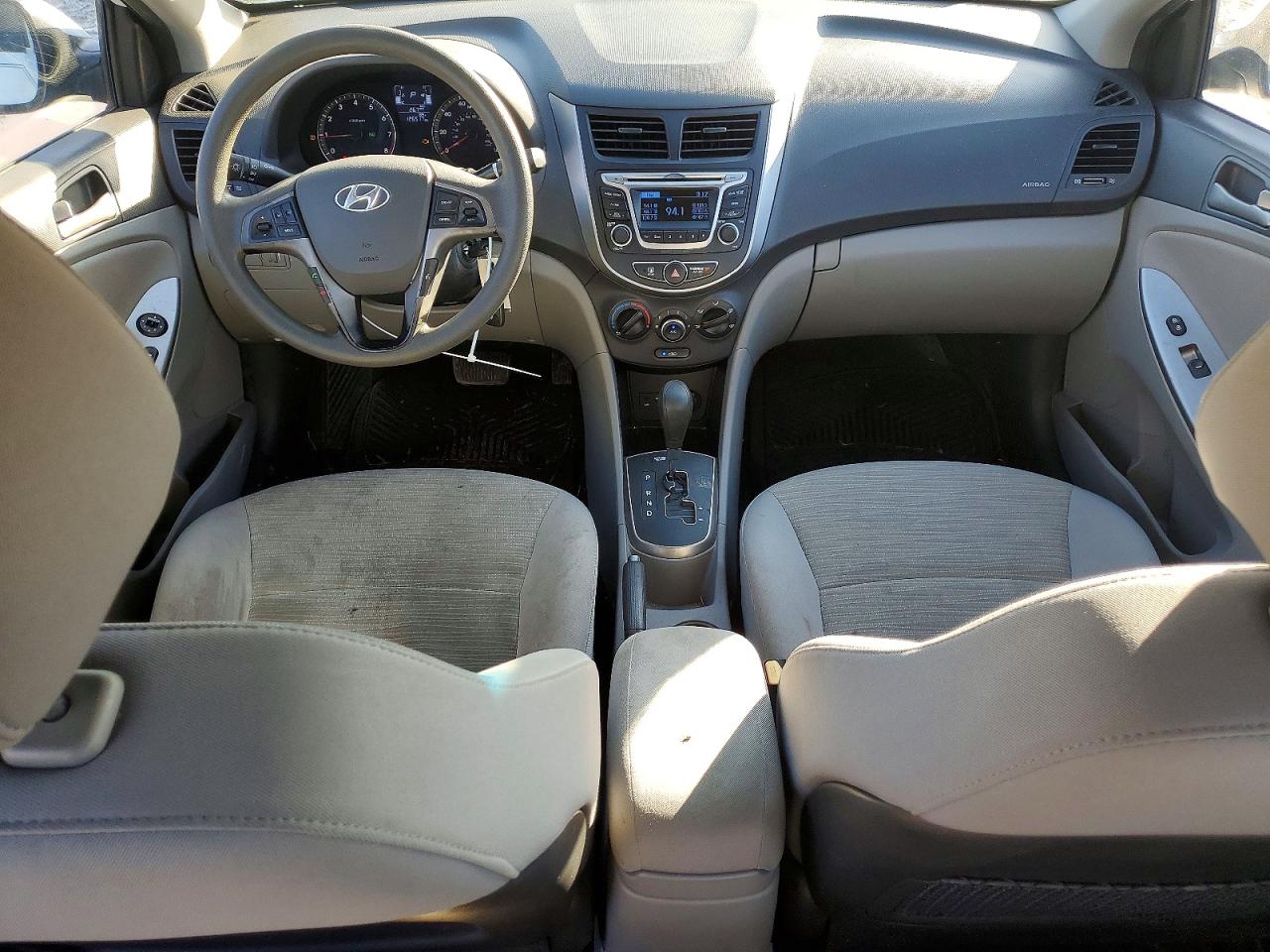 2015 HYUNDAI ACCENT GLS photo 8