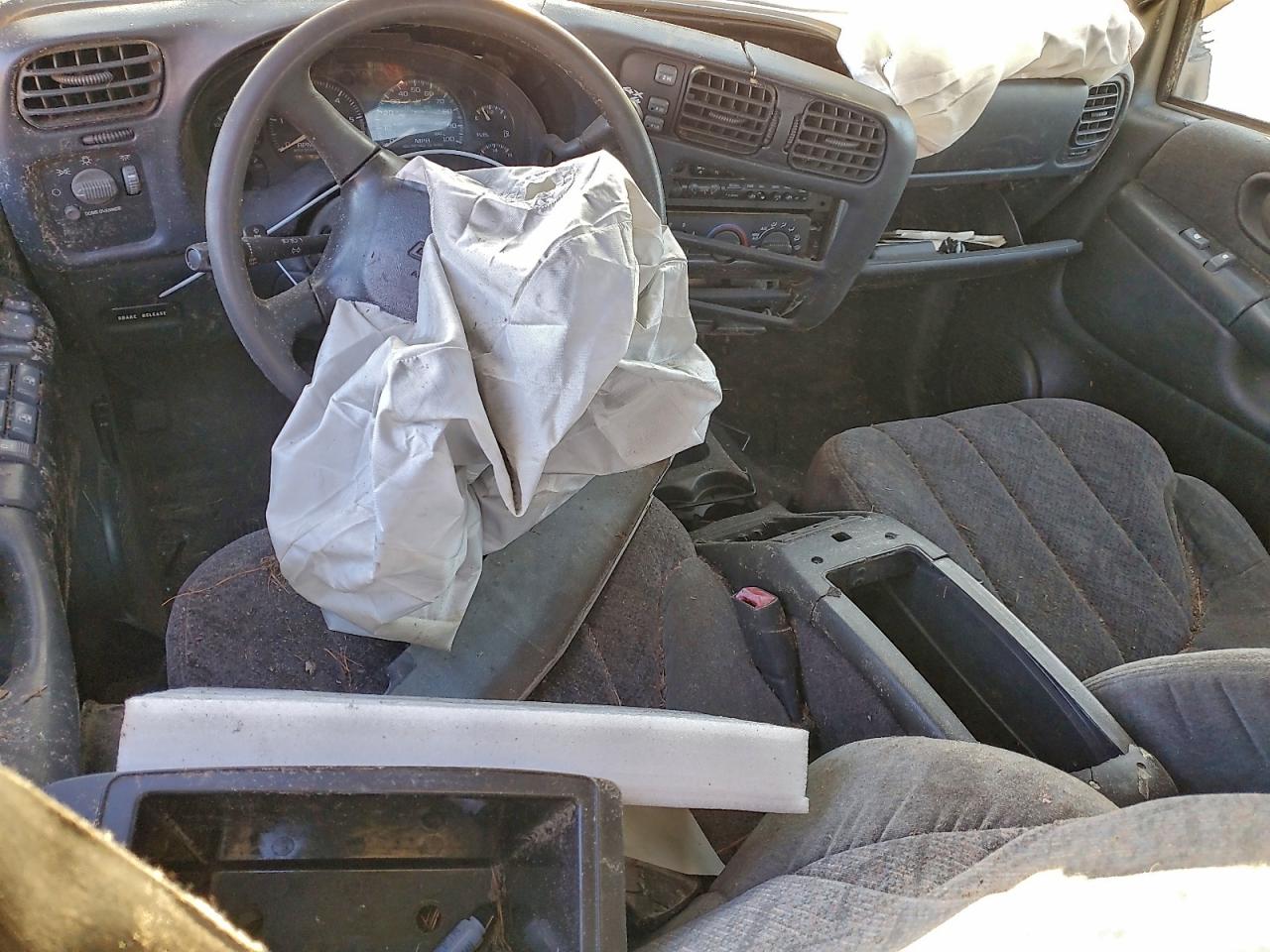 2001 CHEVROLET S TRUCK S10 photo 8