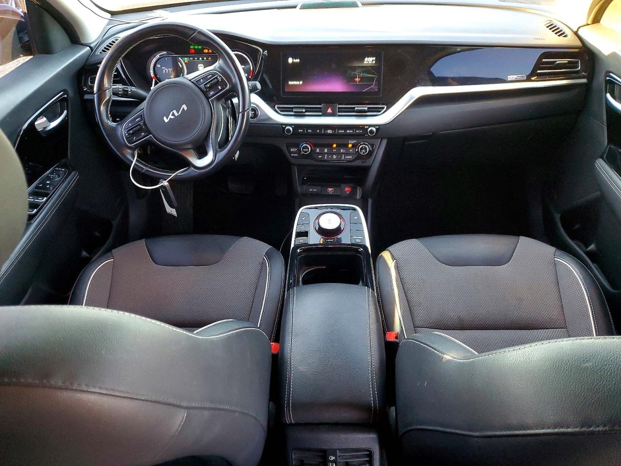 2022 KIA NIRO S photo 15