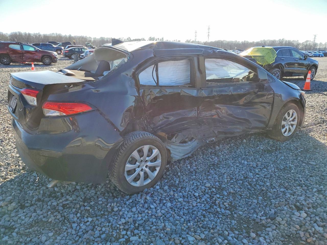 2020 TOYOTA COROLLA LE photo 3