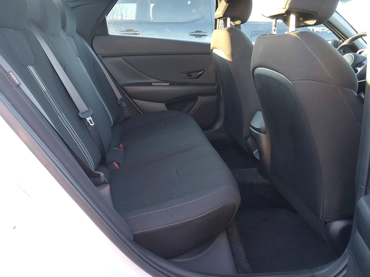 2025 HYUNDAI ELANTRA SEL SPORT photo 10