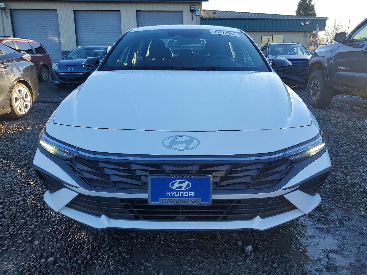 2025 HYUNDAI ELANTRA SEL SPORT photo 5