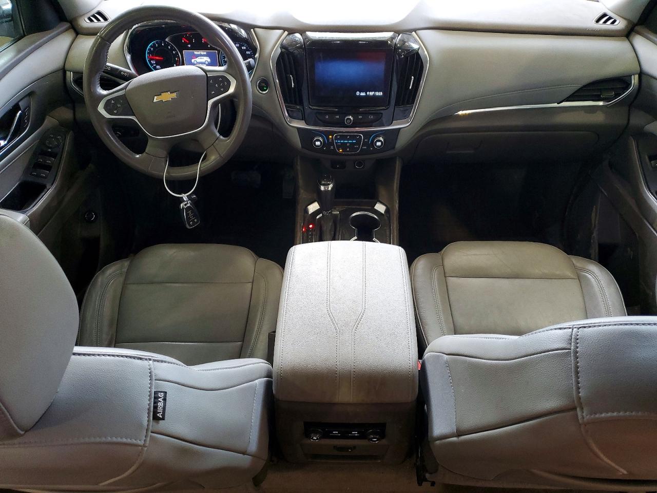 2020 CHEVROLET TRAVERSE LT photo 8