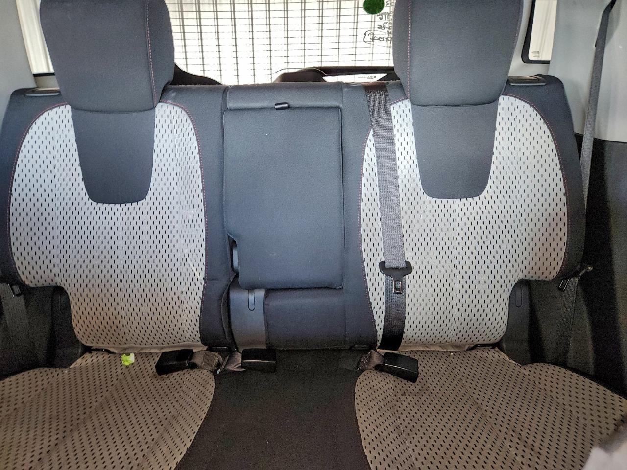 2011 GMC TERRAIN SLE photo 19