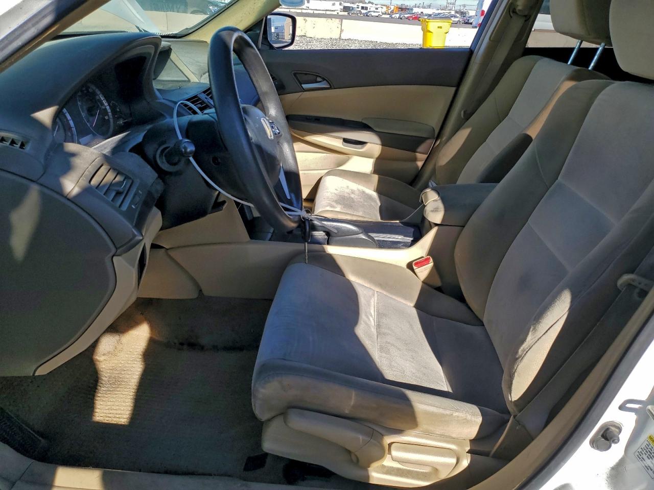 2009 HONDA ACCORD LX photo 7