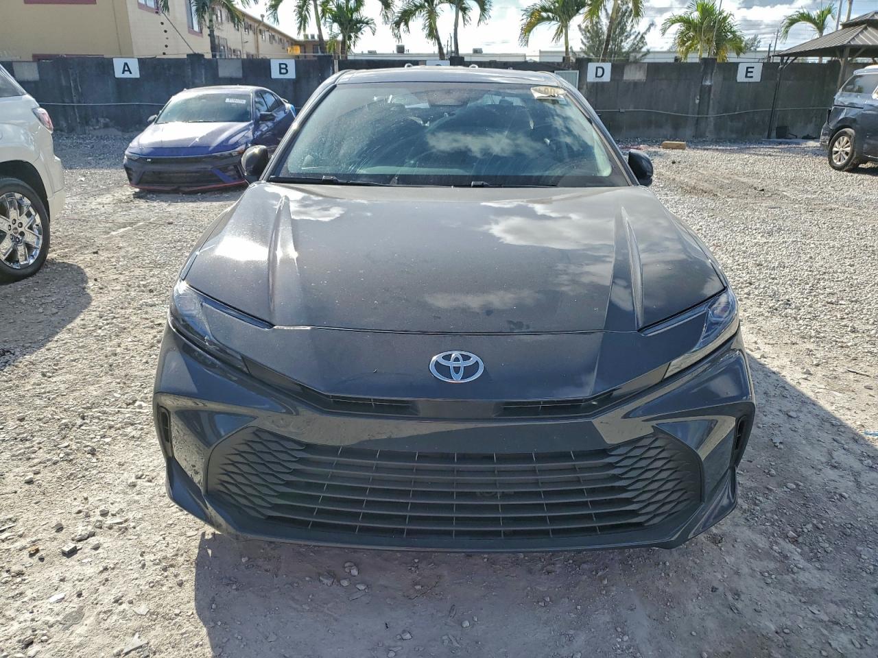2025 TOYOTA CAMRY XSE photo 9