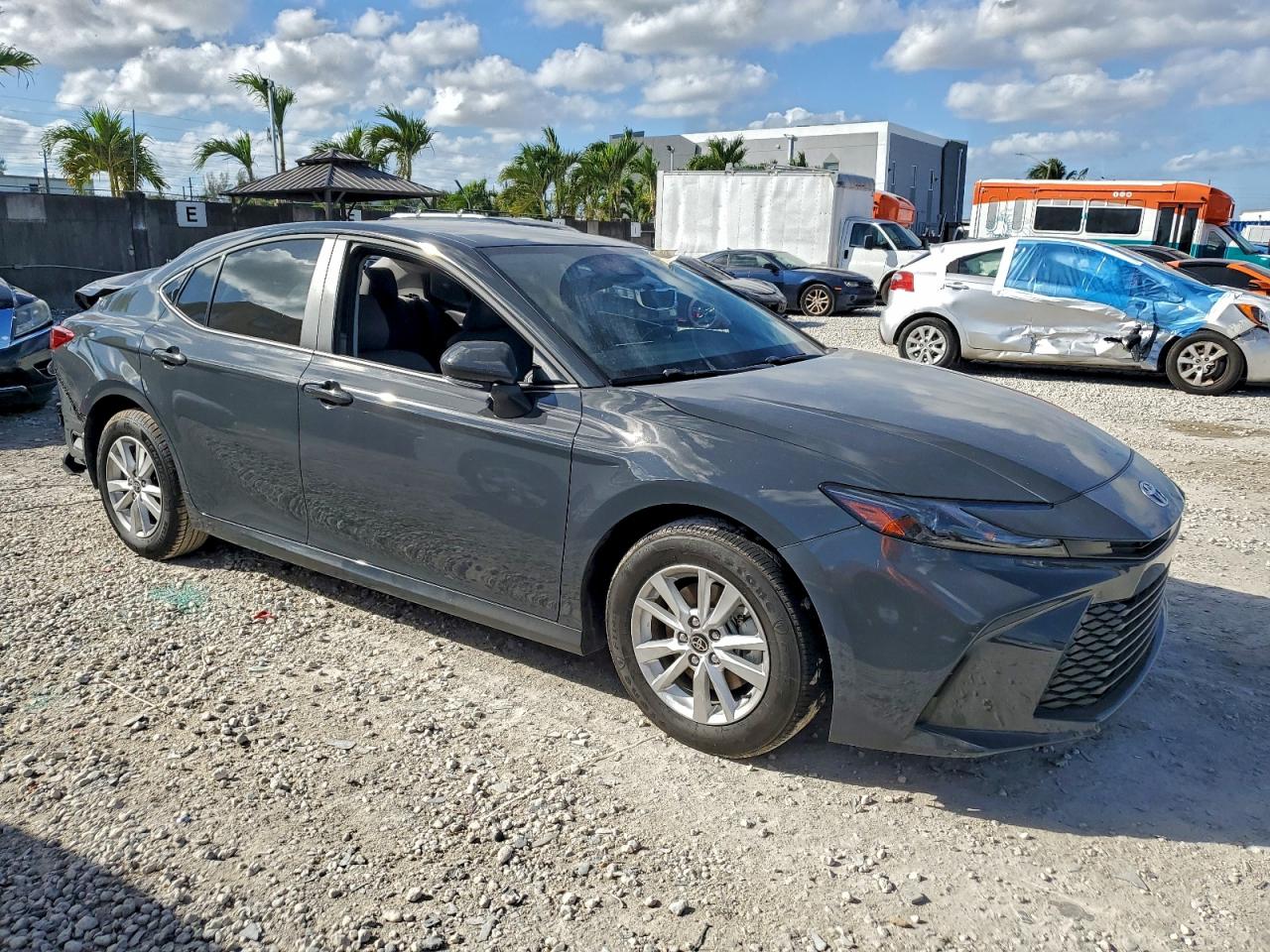 2025 TOYOTA CAMRY XSE photo 7