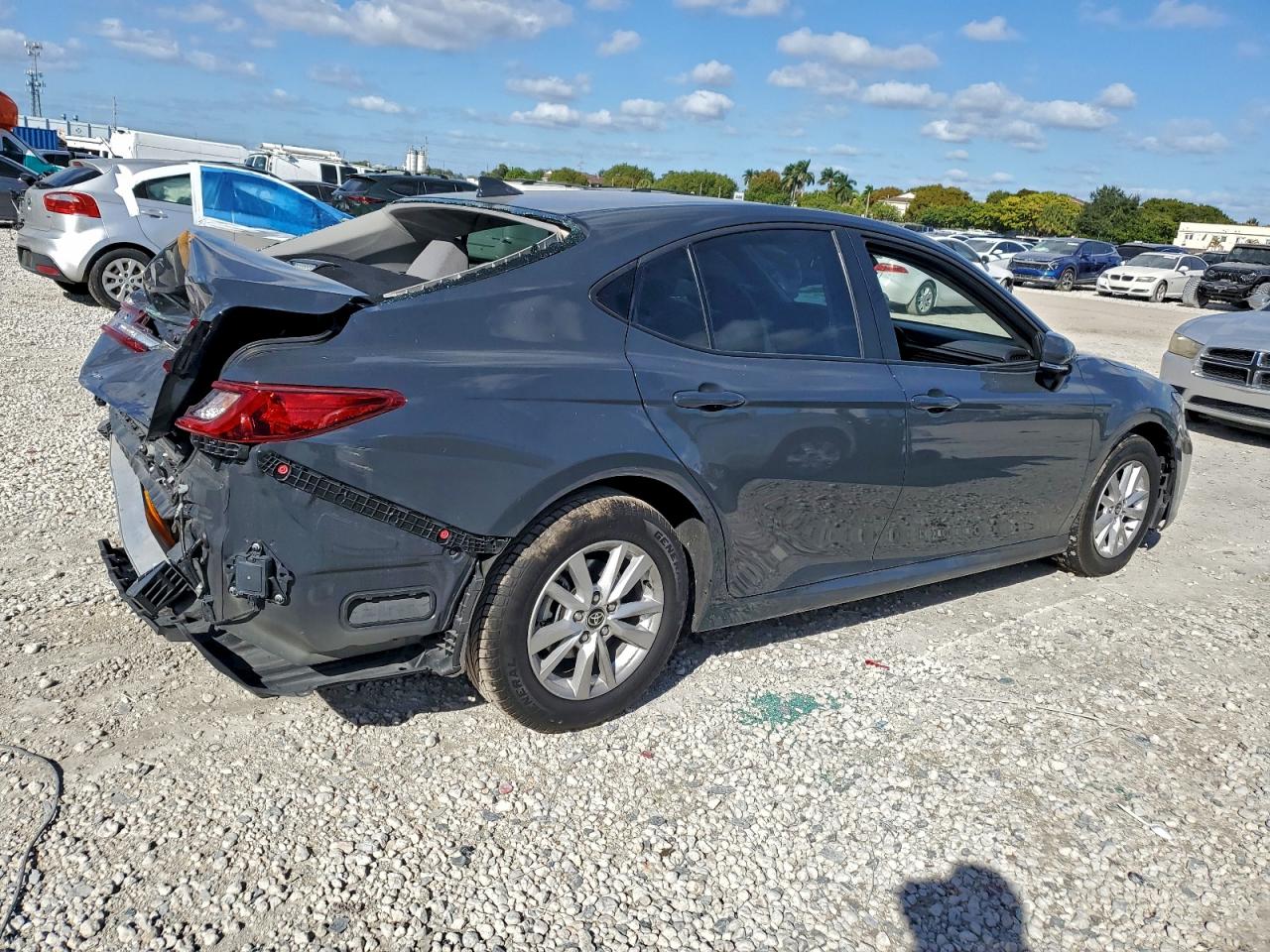 2025 TOYOTA CAMRY XSE photo 5
