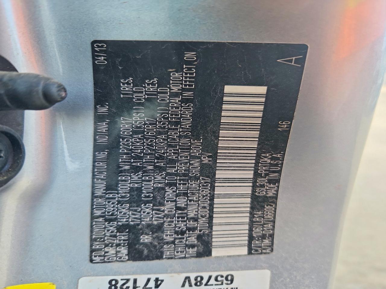 2013 TOYOTA SIENNA XLE photo 13