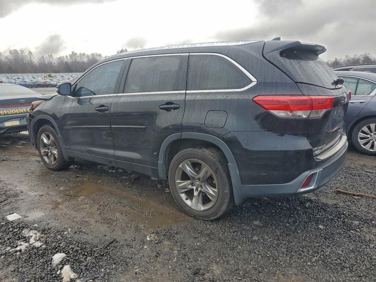 2018 TOYOTA HIGHLANDER LIMITED photo 2