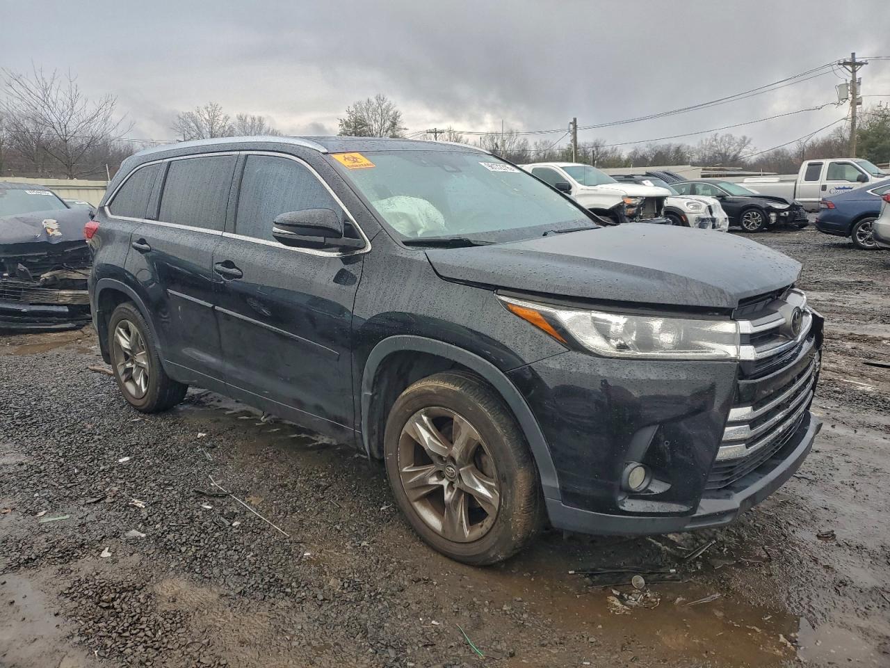 2018 TOYOTA HIGHLANDER LIMITED photo 4
