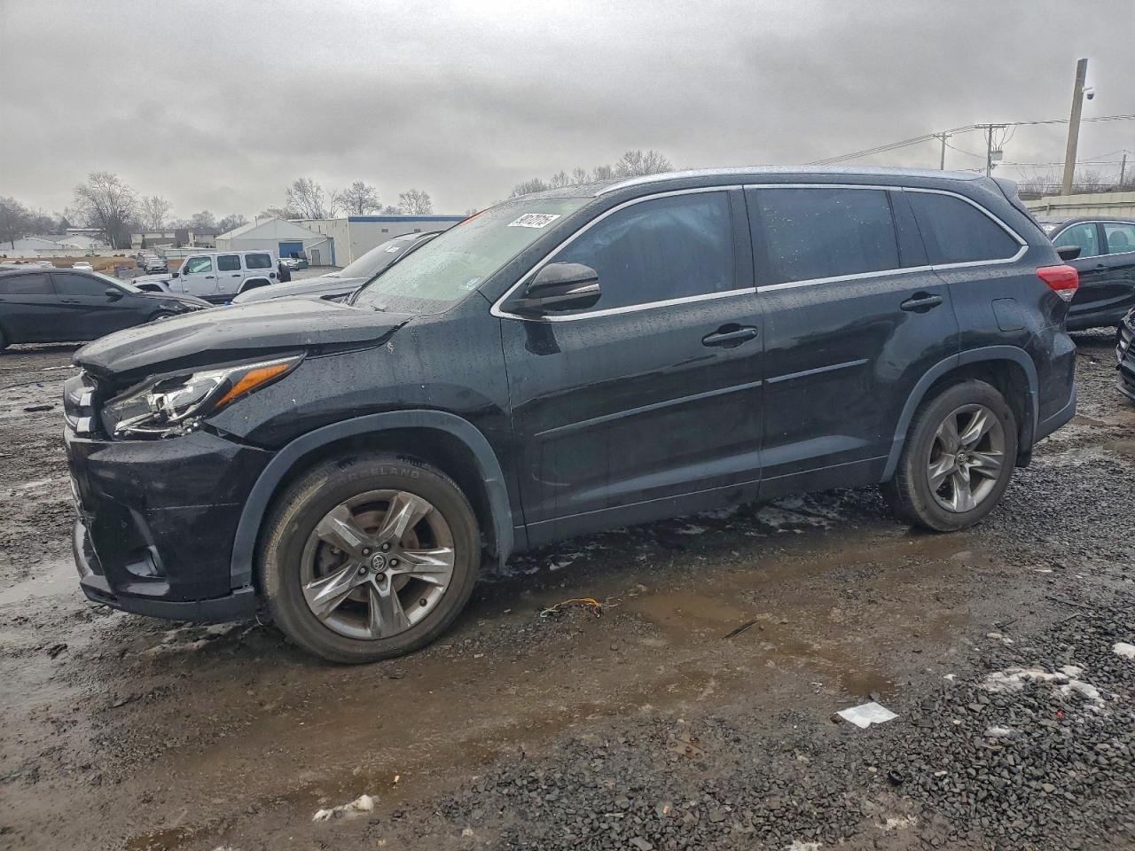 2018 TOYOTA HIGHLANDER