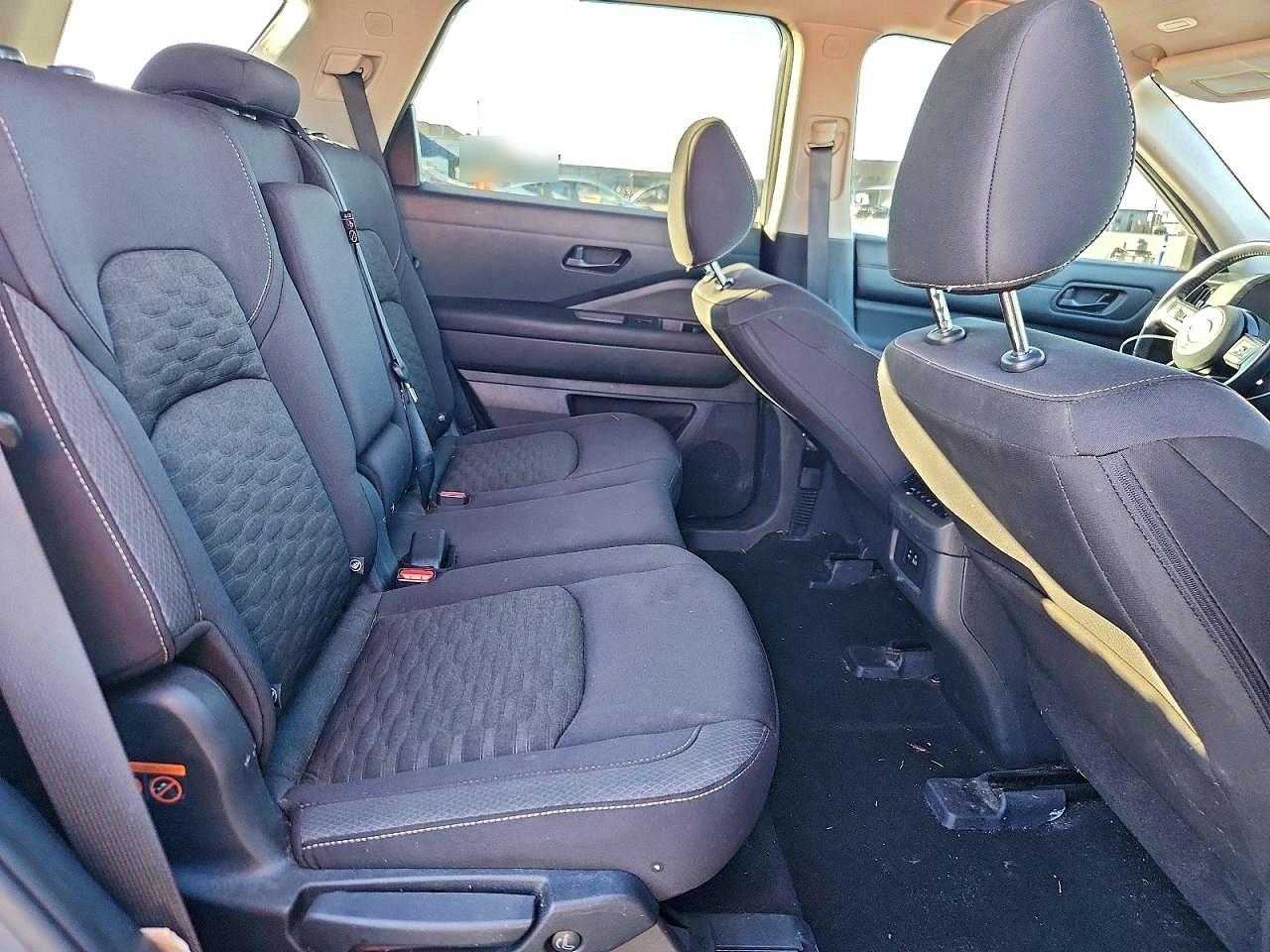 2023 NISSAN PATHFINDER SV photo 11