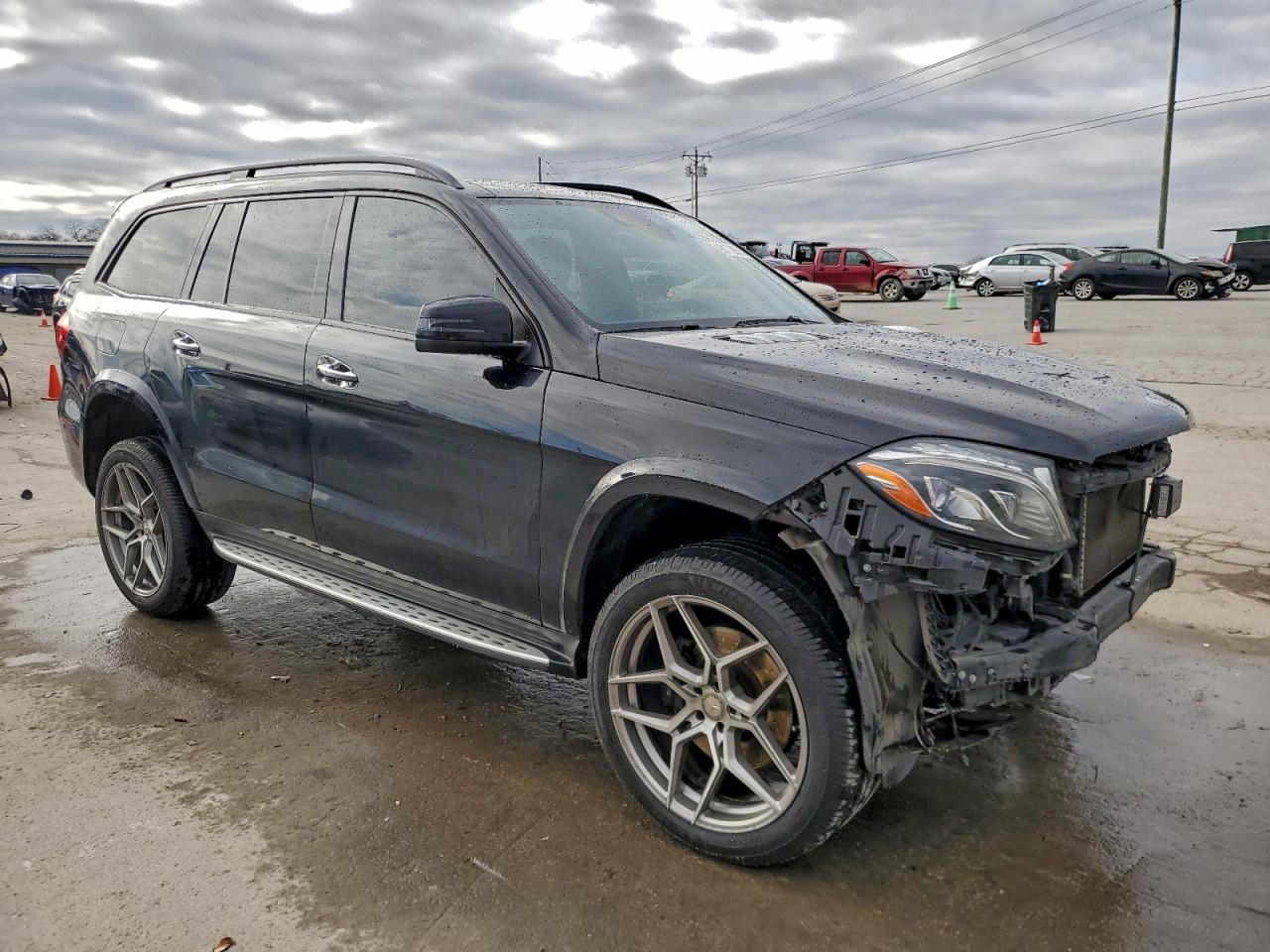 2017 MERCEDES-BENZ GLS 550 4MATIC photo 4