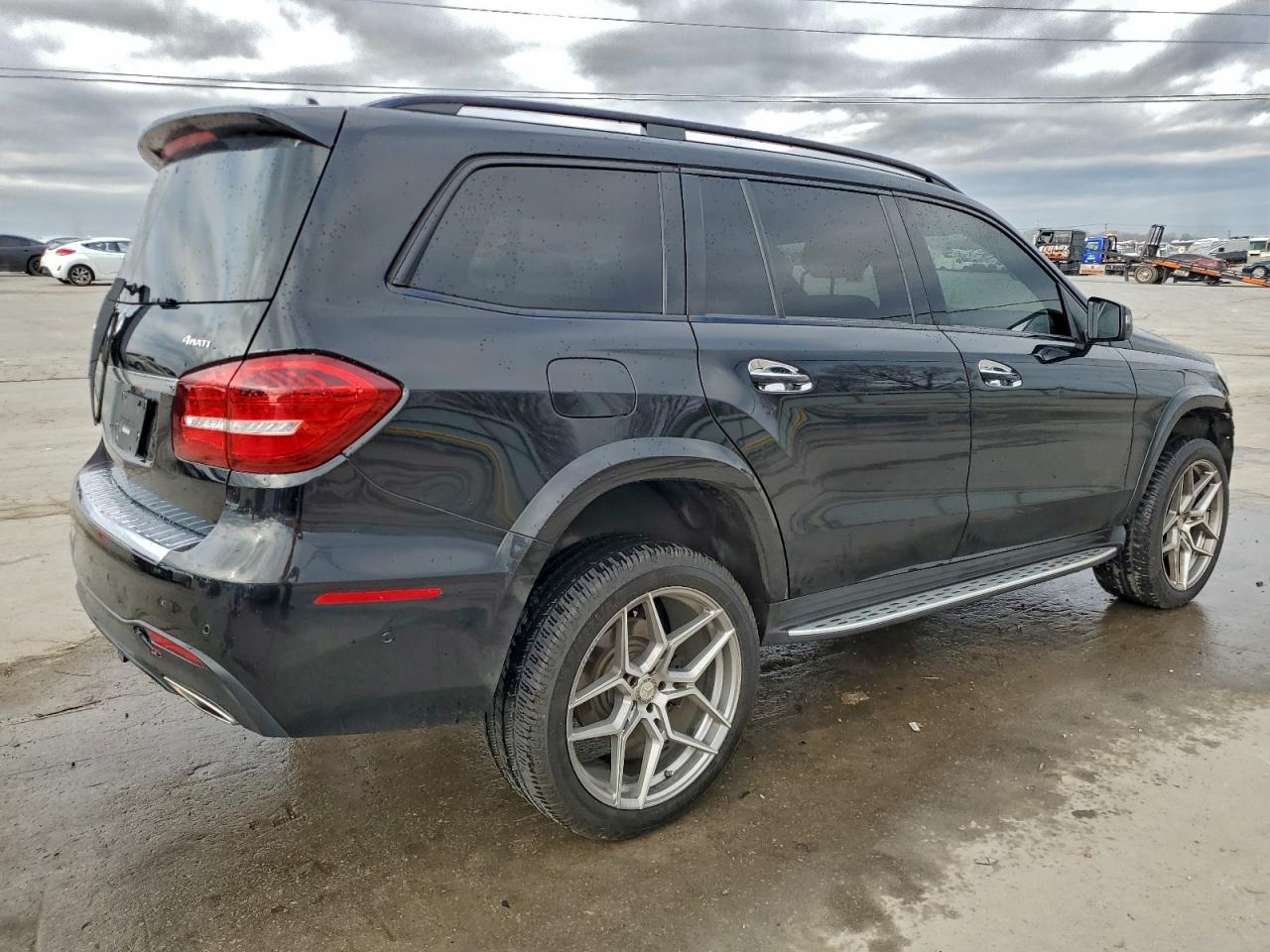 2017 MERCEDES-BENZ GLS 550 4MATIC photo 3