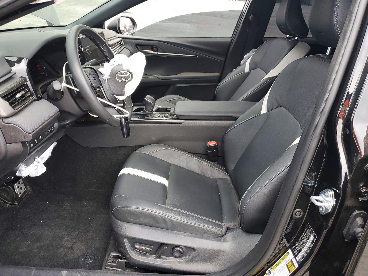 2025 TOYOTA CAMRY XSE photo 7