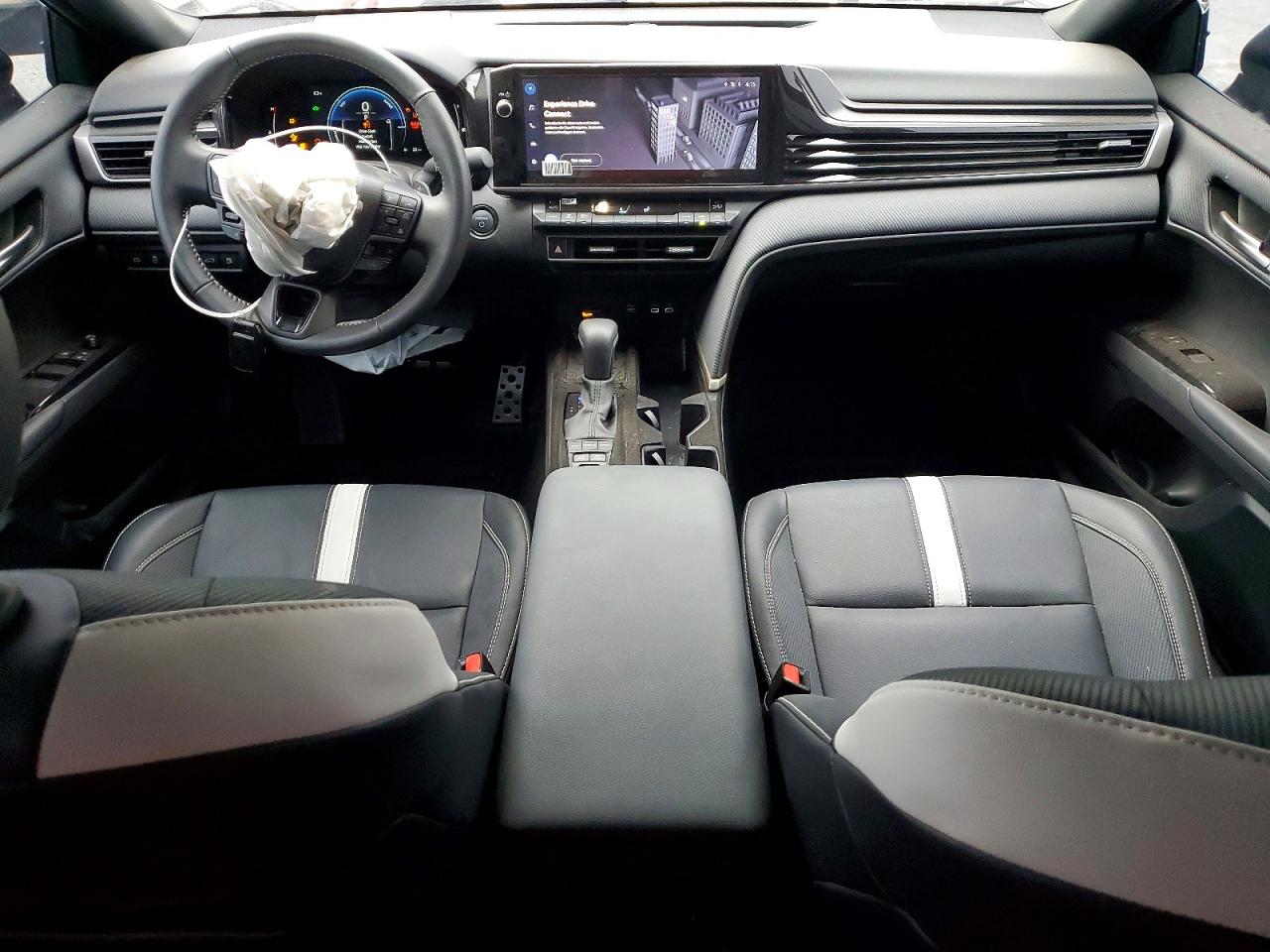 2025 TOYOTA CAMRY XSE photo 8