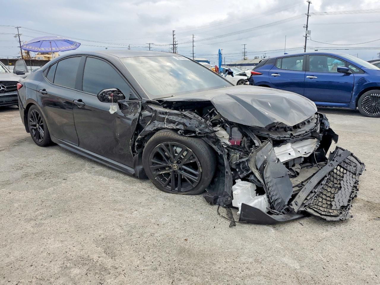 2025 TOYOTA CAMRY XSE photo 4