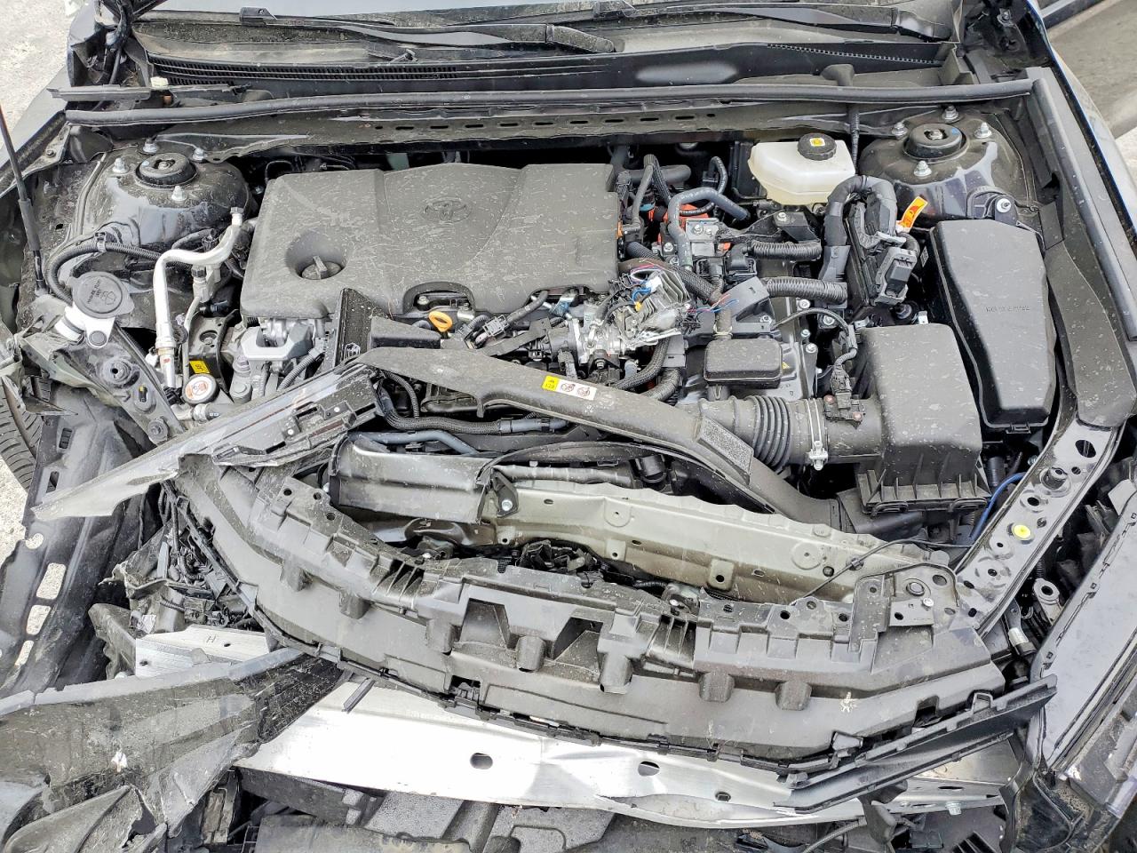 2025 TOYOTA CAMRY XSE photo 11