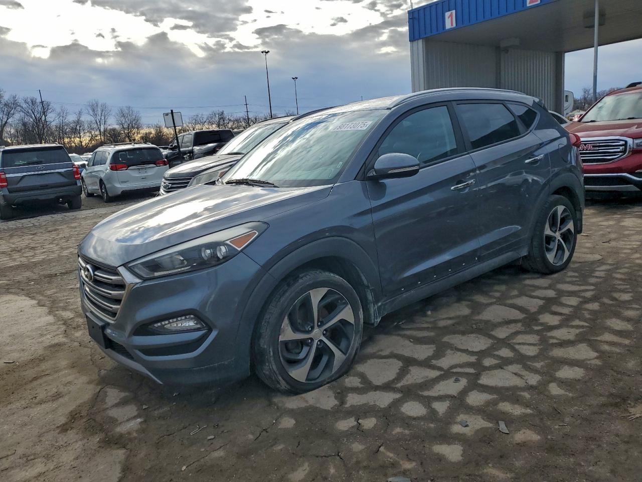 2016 HYUNDAI TUCSON
