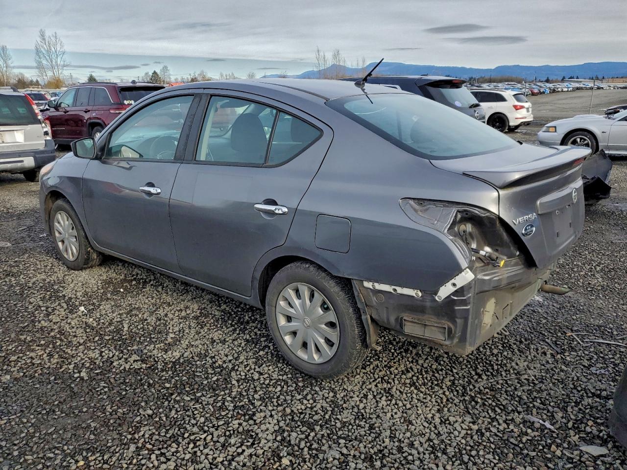 2018 NISSAN VERSA S photo 2